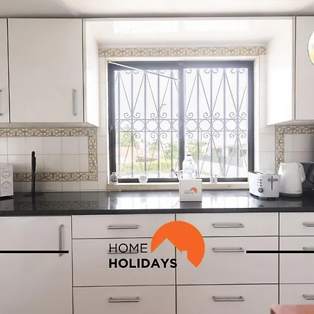 #329 Families Only - Jacaranda By Holidays Willa Albufeira