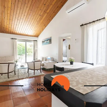 #329 Families Only - Jacaranda By Holidays