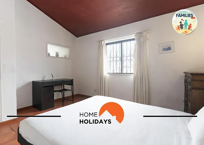 #329 Families Only - Jacaranda By Holidays 빌라 알부페이라