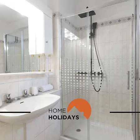 #329 Jacaranda B6 By Holidays Villa